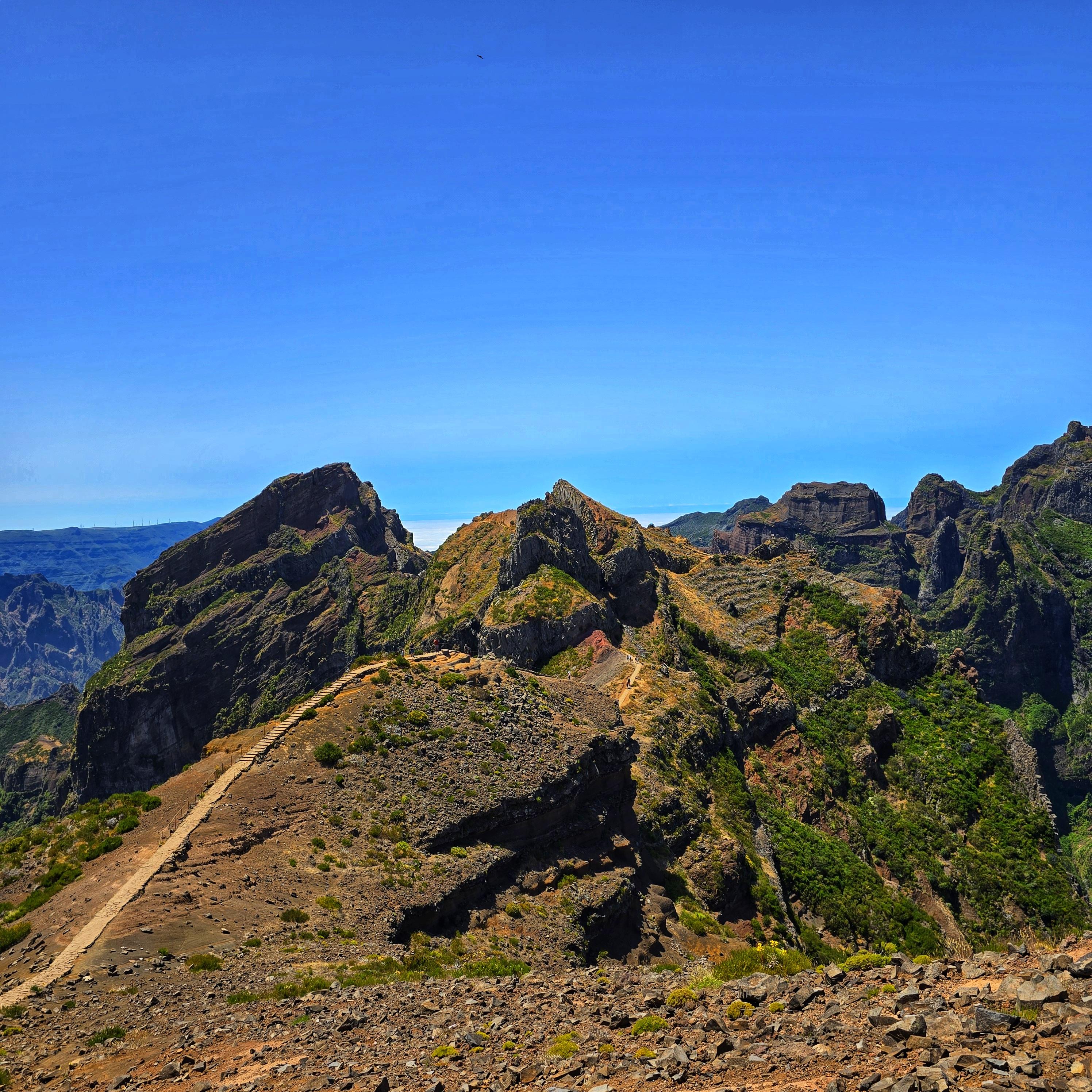 Sunrise Hike Pico do Arieiro to Pico Ruivo