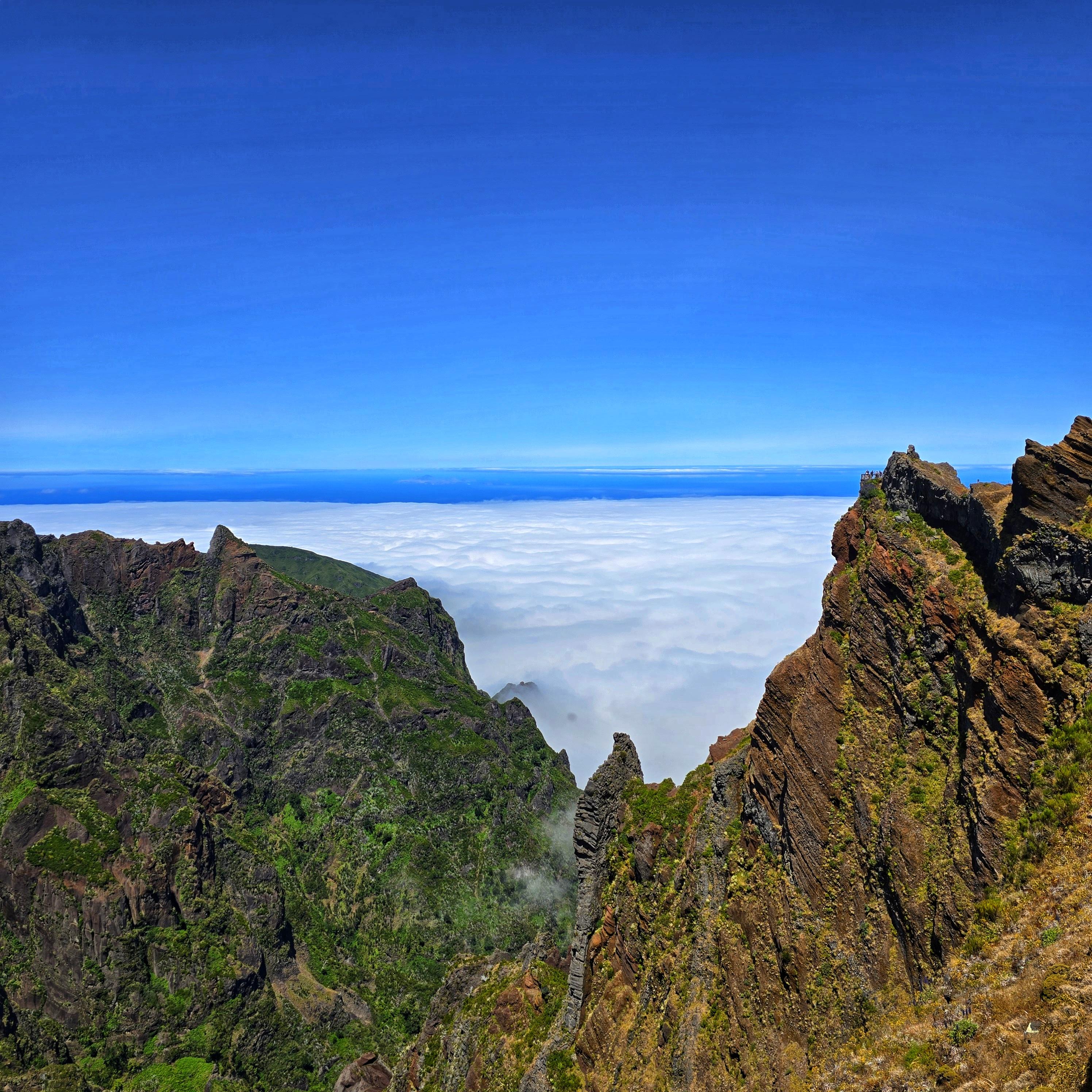 Sunrise Hike Pico do Arieiro to Pico Ruivo