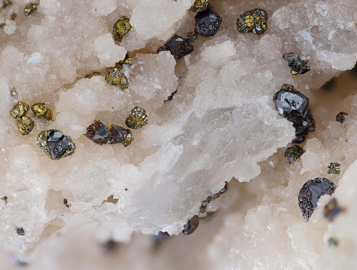 Sphalerite, pyrite and marcasite - Martelange