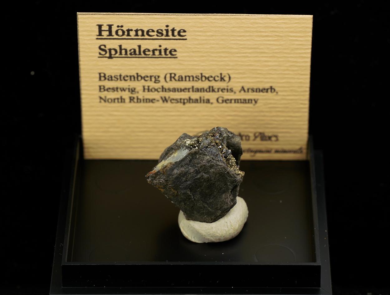 Hörnesite & sphalerite - Ramsbeck